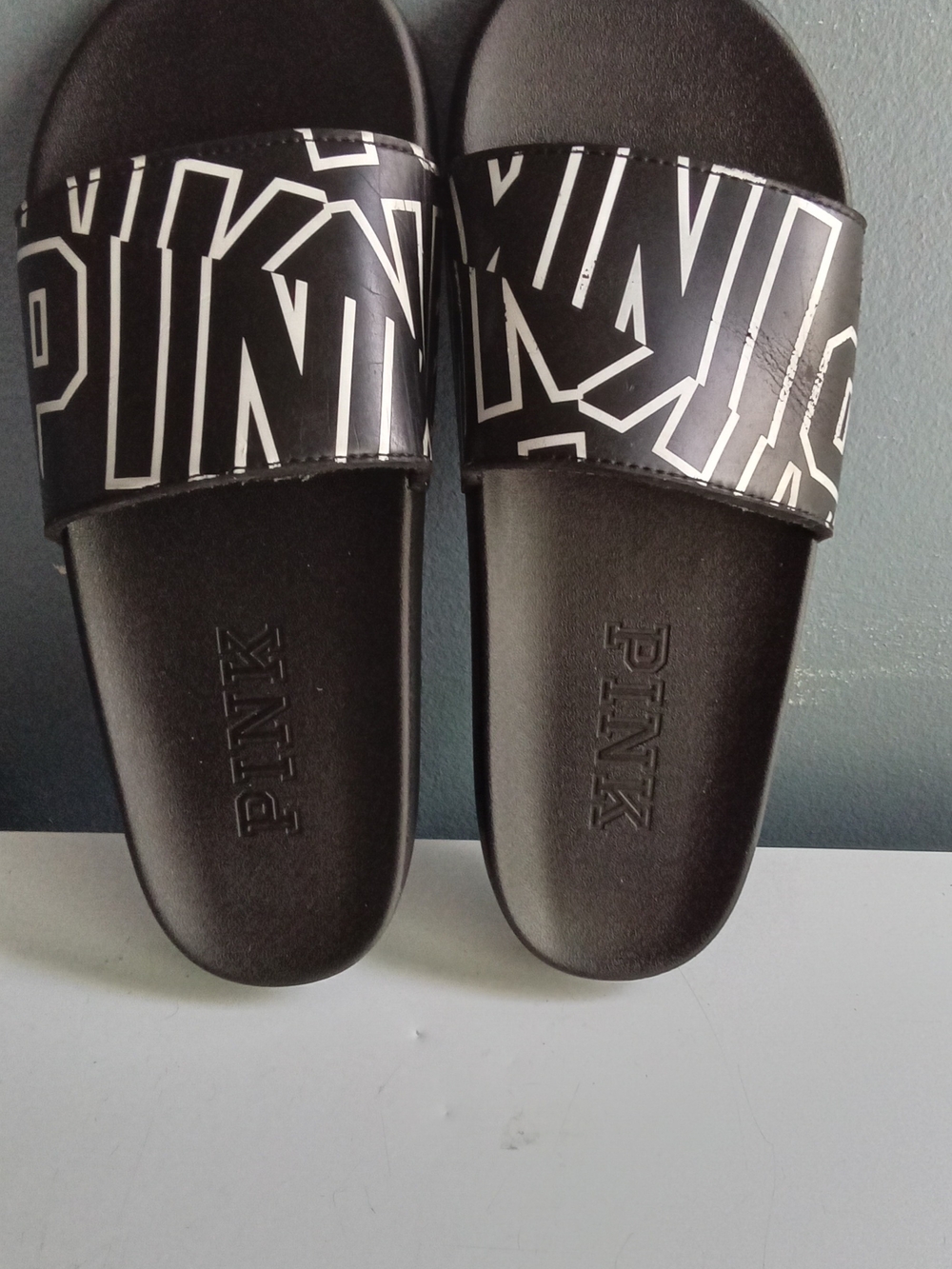 Victorias Secret PINK Logo Slide Sandals Black White Athletic Shoes‎